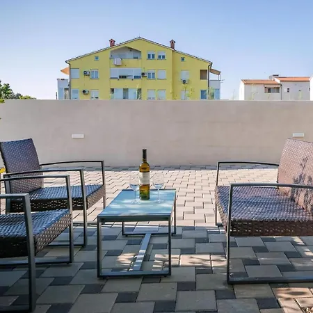 In Mit Privater Terrasse *